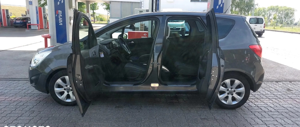 Opel Meriva cena 23900 przebieg: 189200, rok produkcji 2011 z Płońsk małe 631